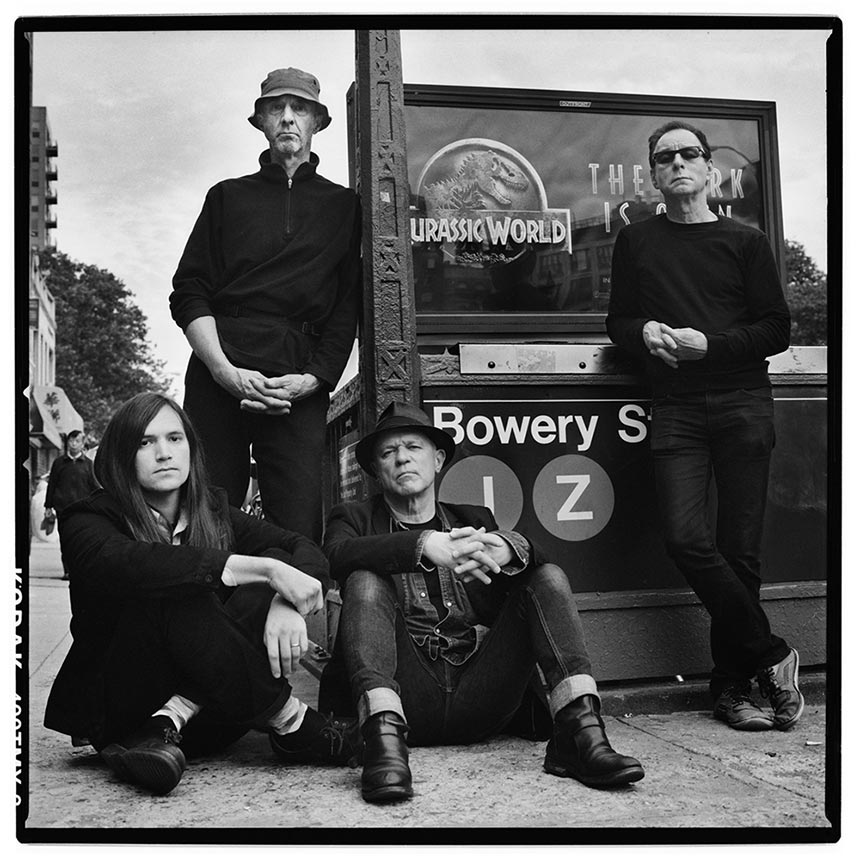 Wire - band photo
